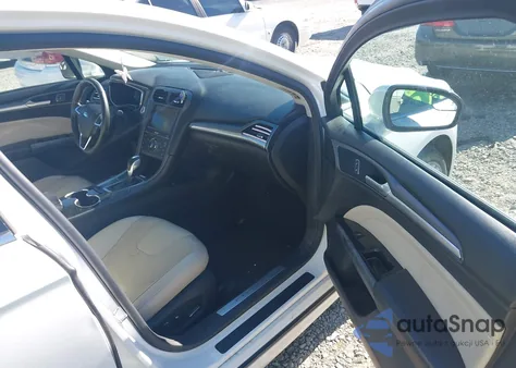 2015 Ford Fusion Titanium z USA, uszkodzony, nr VIN 3FA6P0K94FR269442